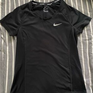 Women’s Nike running top